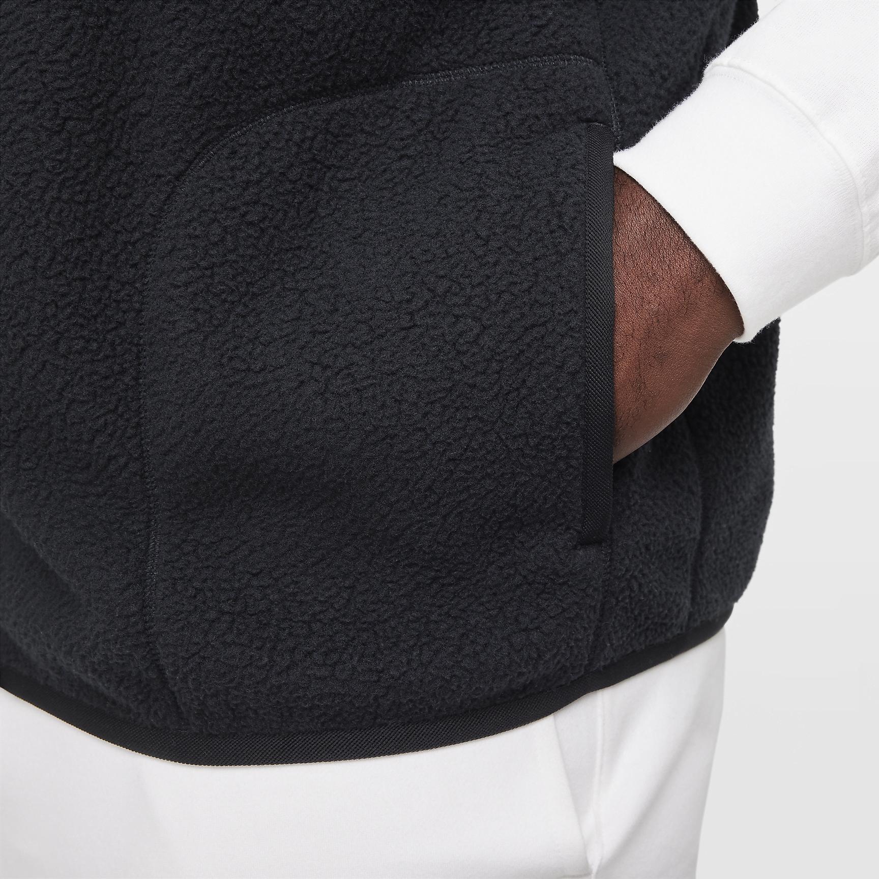 Mens Nike Sportswear Club Winterized Vest | FZ0894-010 Product Image