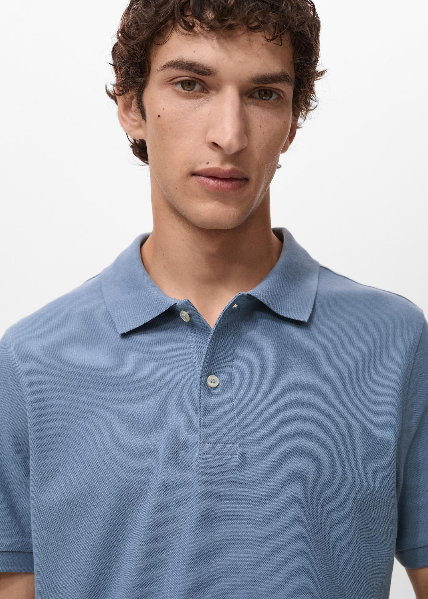 Regular-fit cotton piqué polo shirt - Men | MANGO USA Product Image