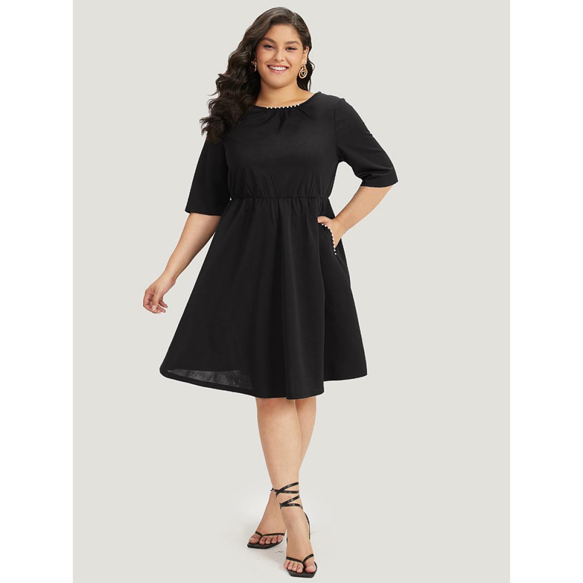 Plus Size Plain Pocket Pearl Beaded Detail Gathered Dress Black Women Elegant Gathered Round Neck Half Sleeve Curvy Midi Dress BloomChic 26/4X Product Image
