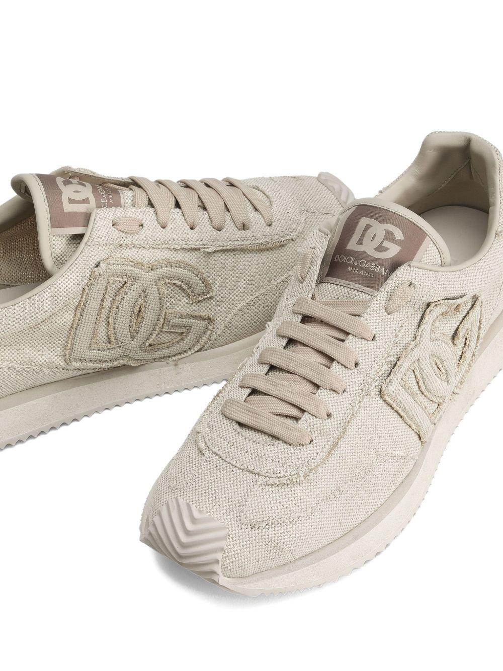 low-top sneakers Product Image