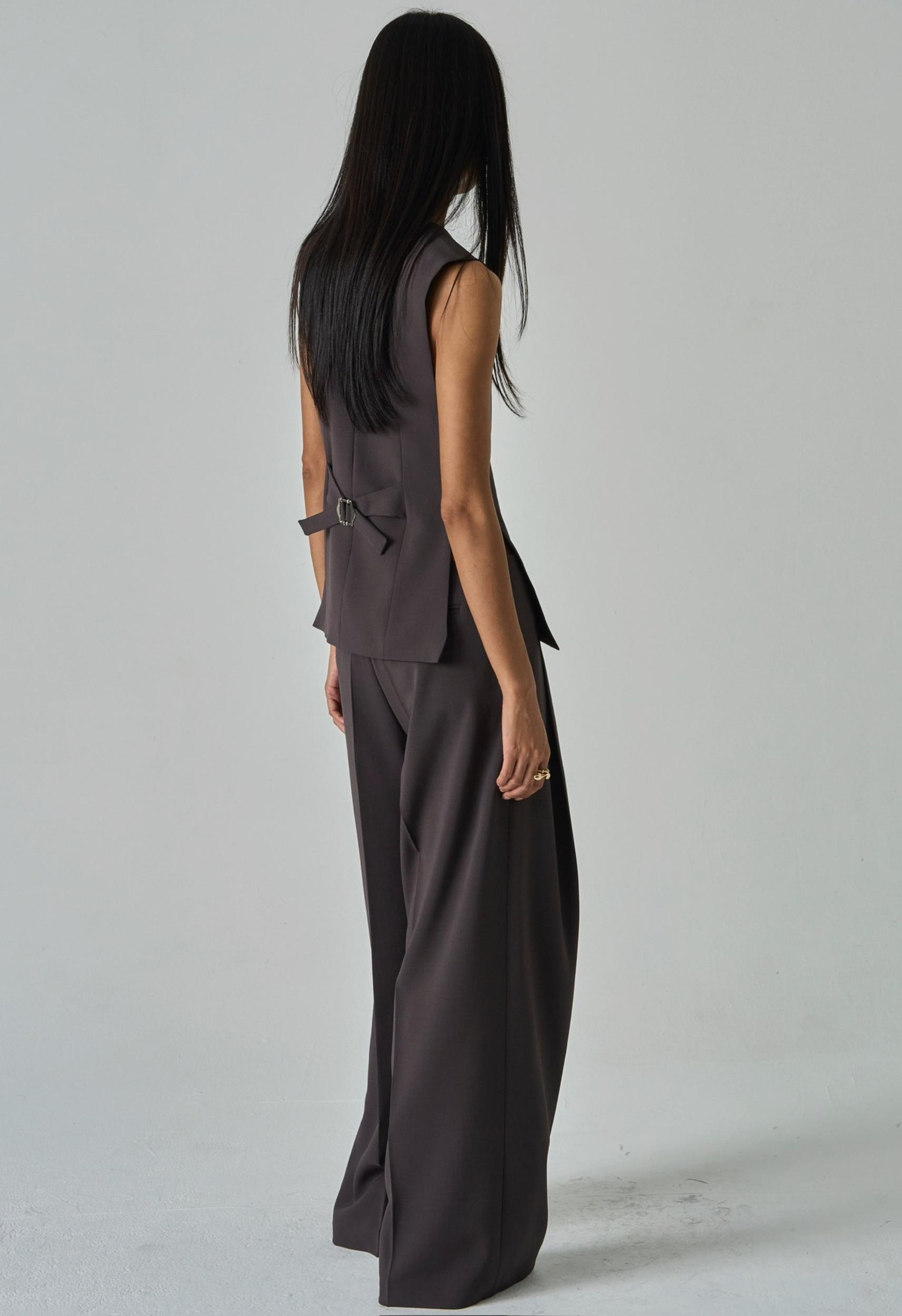 Veronica Trouser in Brown Product Image