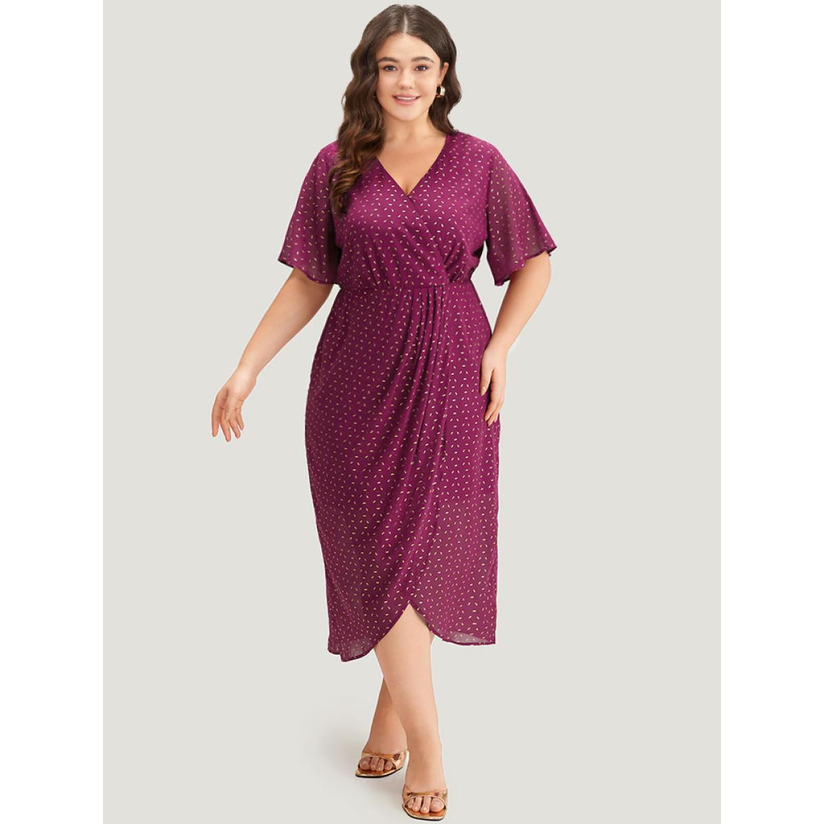 Plus Size Glitter Geo Graphic Pocket Wrap Hem Dress RedViolet Women Party Wrap V-neck Short sleeve Curvy Midi Dress BloomChic 12/L Product Image