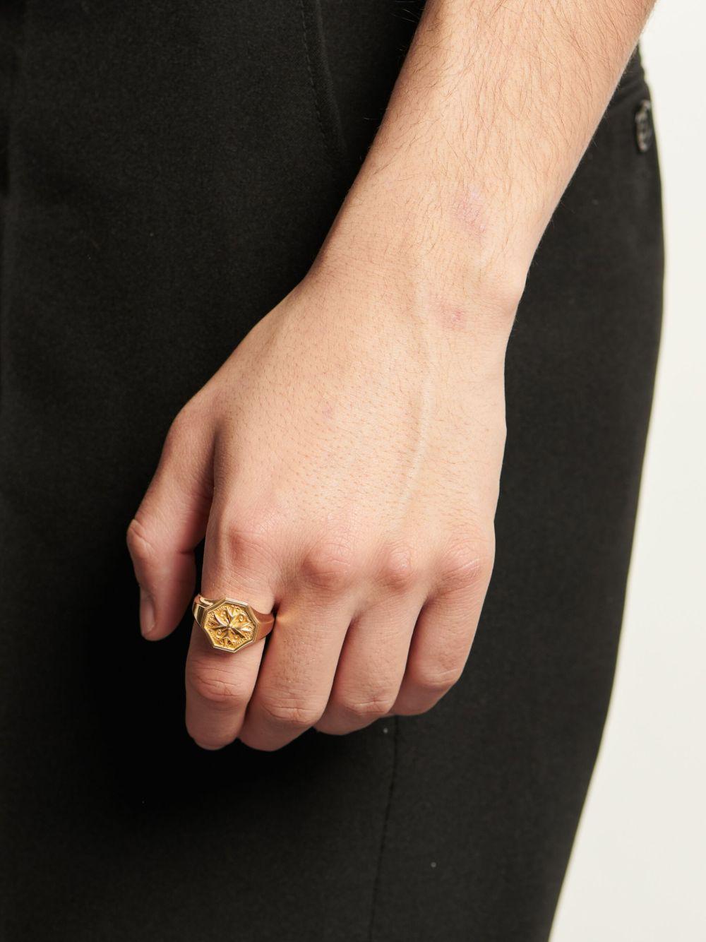 logo-crest signet ring Product Image