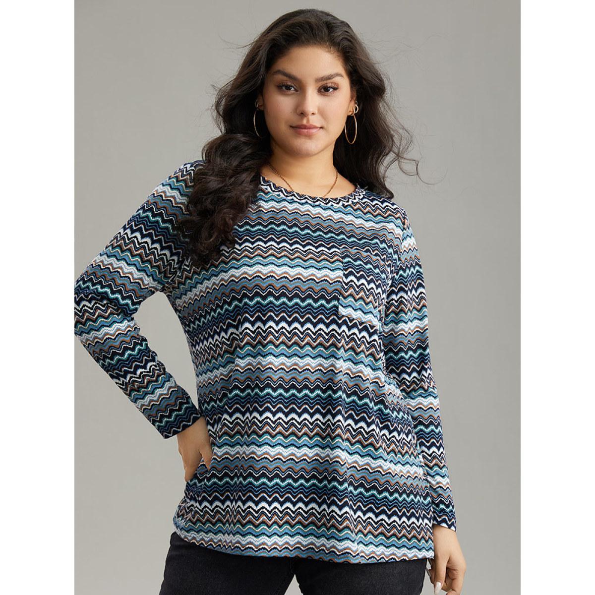 Plus Size Contrast Wave Striped Patched Pocket T-shirt Multicolor Women Casual Printed Geometric Round Neck Dailywear T-shirts BloomChic 26/4X Product Image