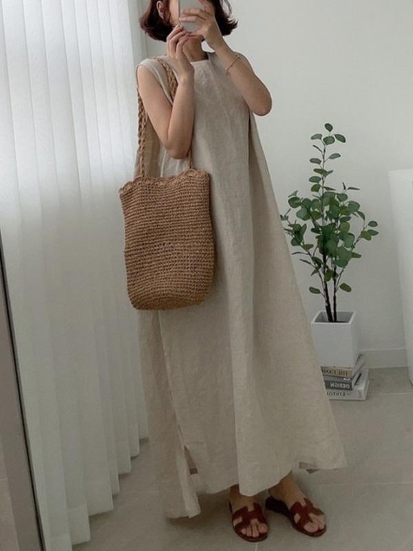 Casual Simple Solid Color Split-Side Round-Neck Sleeveless Midi Dress Product Image