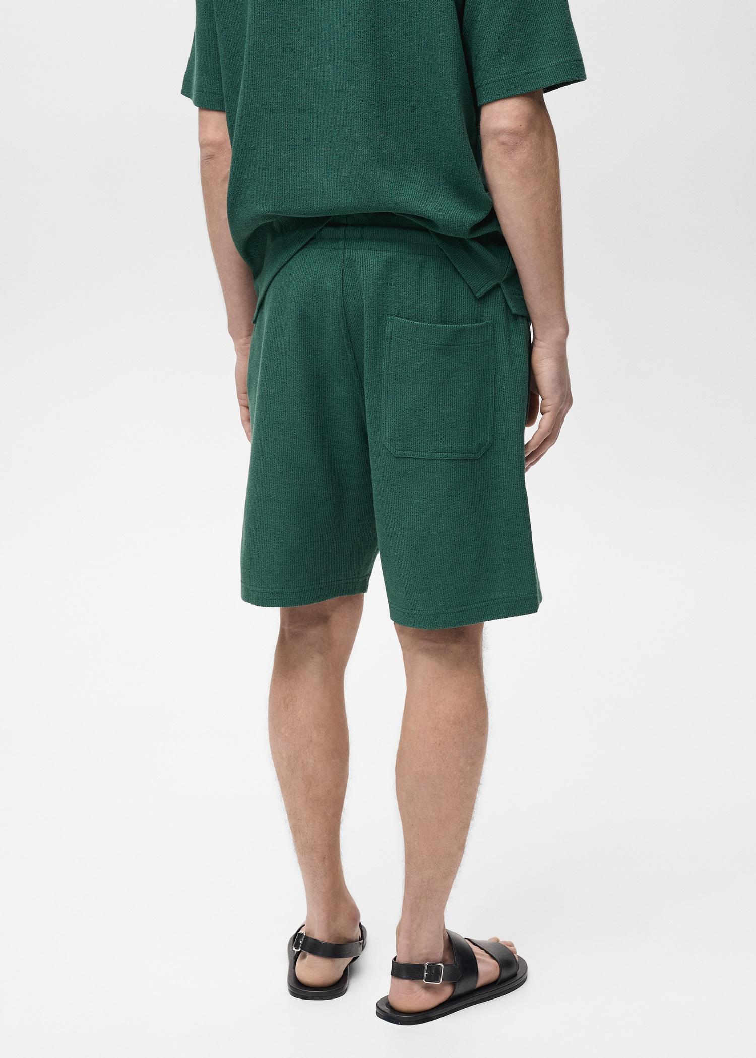 Textured cotton bermuda shorts with drawstring - Men | MANGO USA Product Image