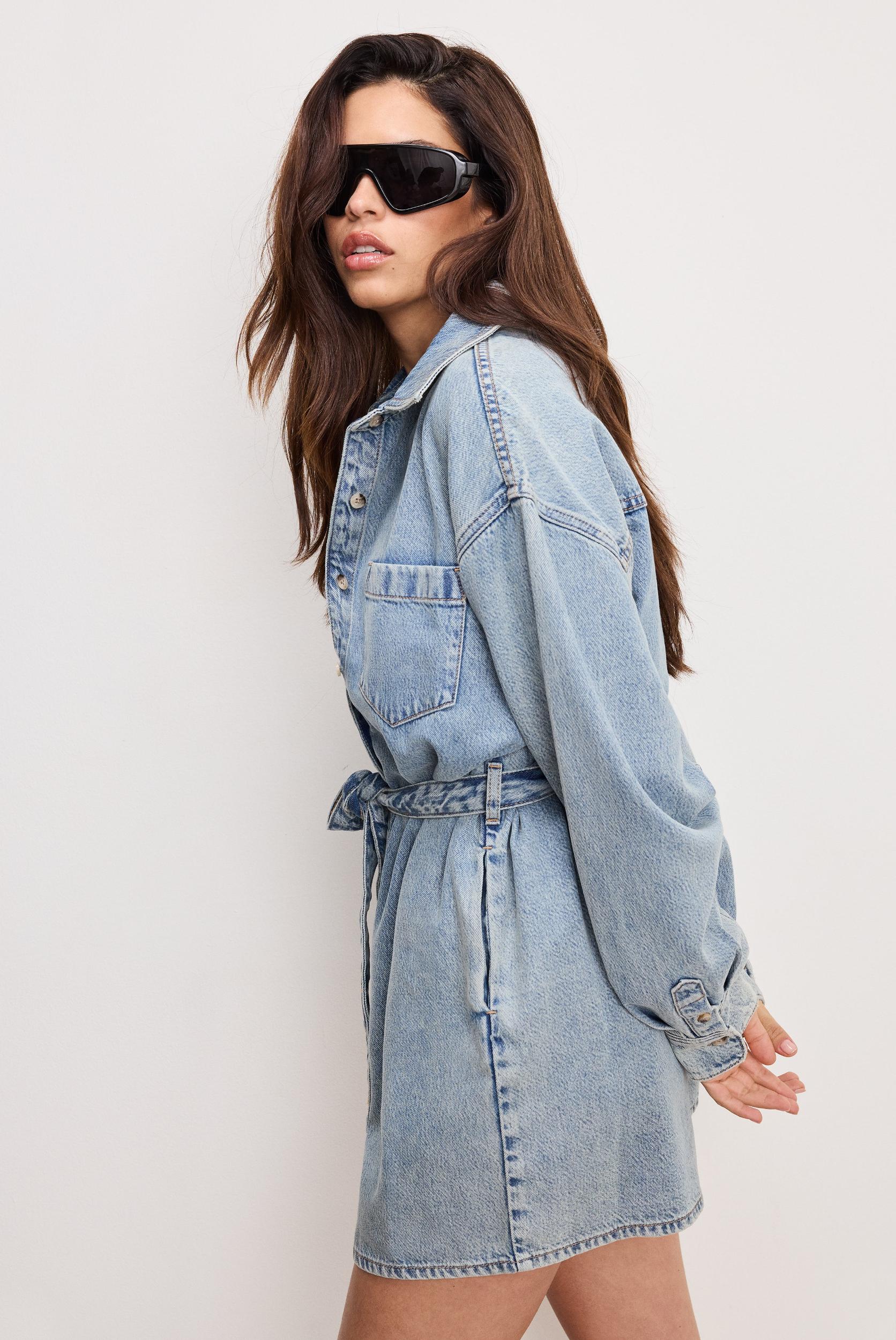 WEIGHTLESS DENIM ROMPER | INDIGO793 Product Image