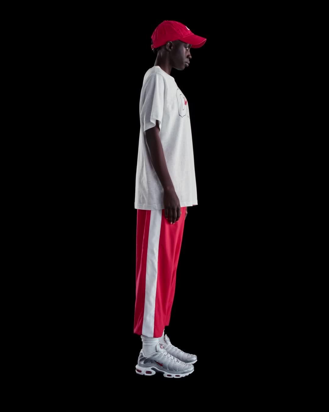 Womens Nike Sportswear Graphic T-Shirt | HV3886-051 Product Image