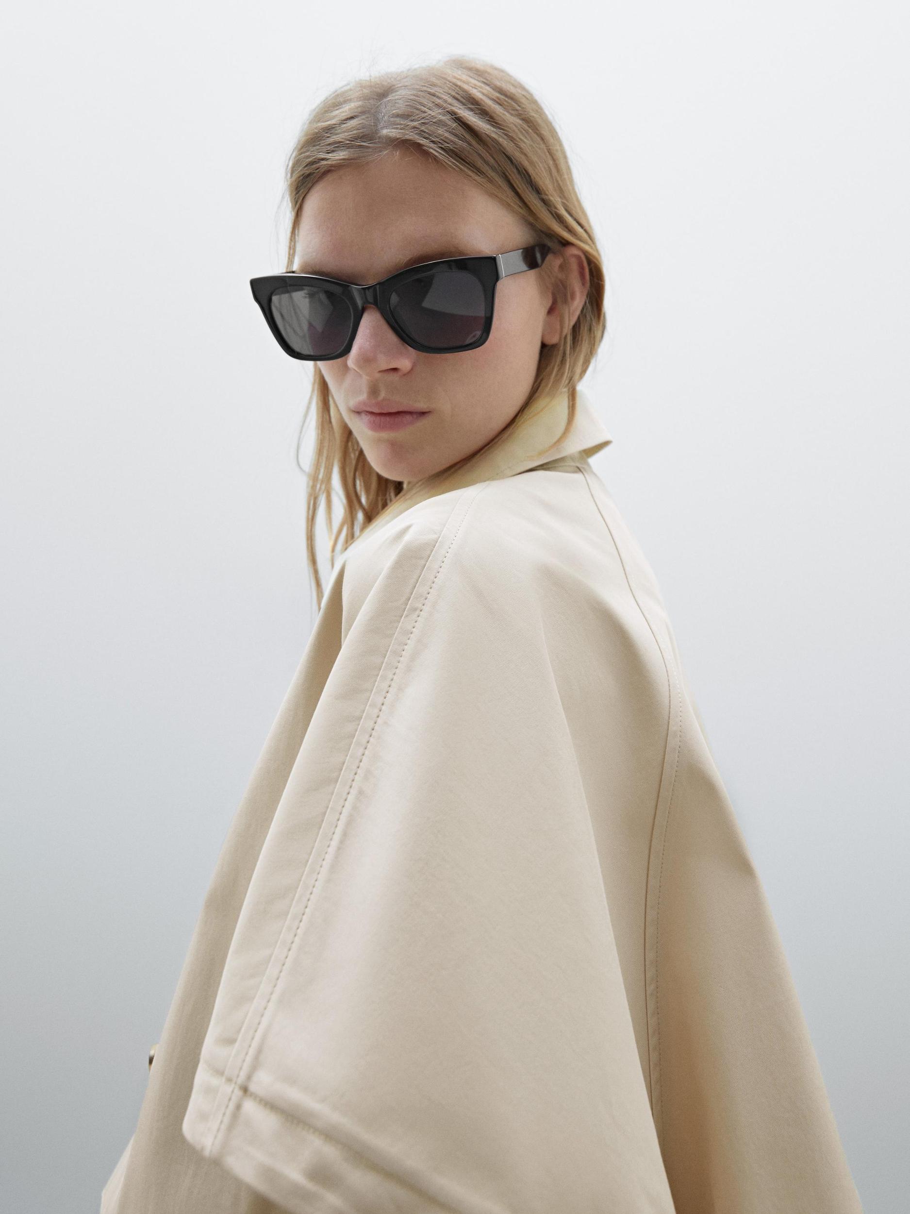 100% cotton short open cape Product Image