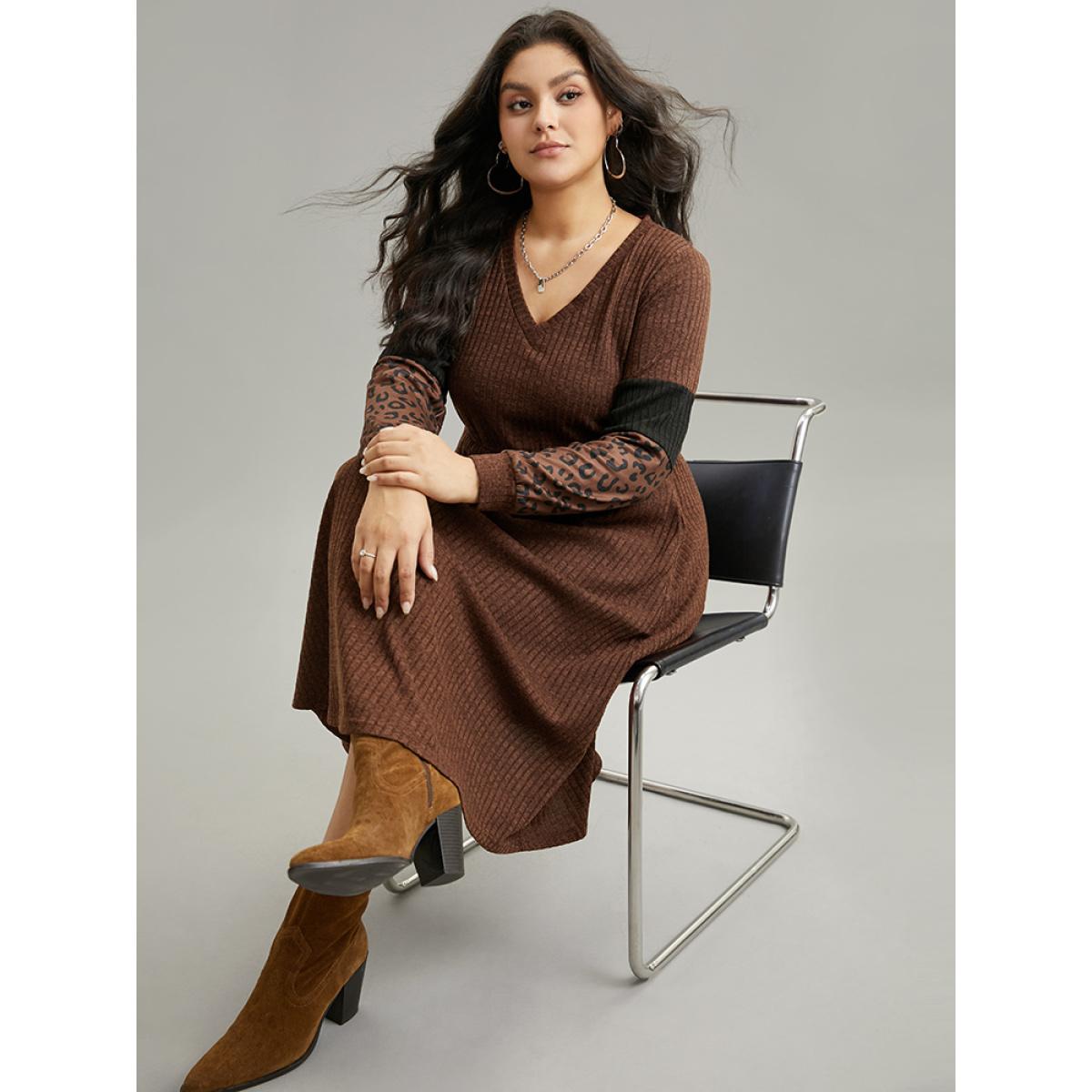 Plus Size Rib Knit Leopard Print Patchwork Dress Chocolate Women Casual Rib Knit V-neck Long Sleeve Curvy Midi Dress BloomChic 22-24/3X Product Image