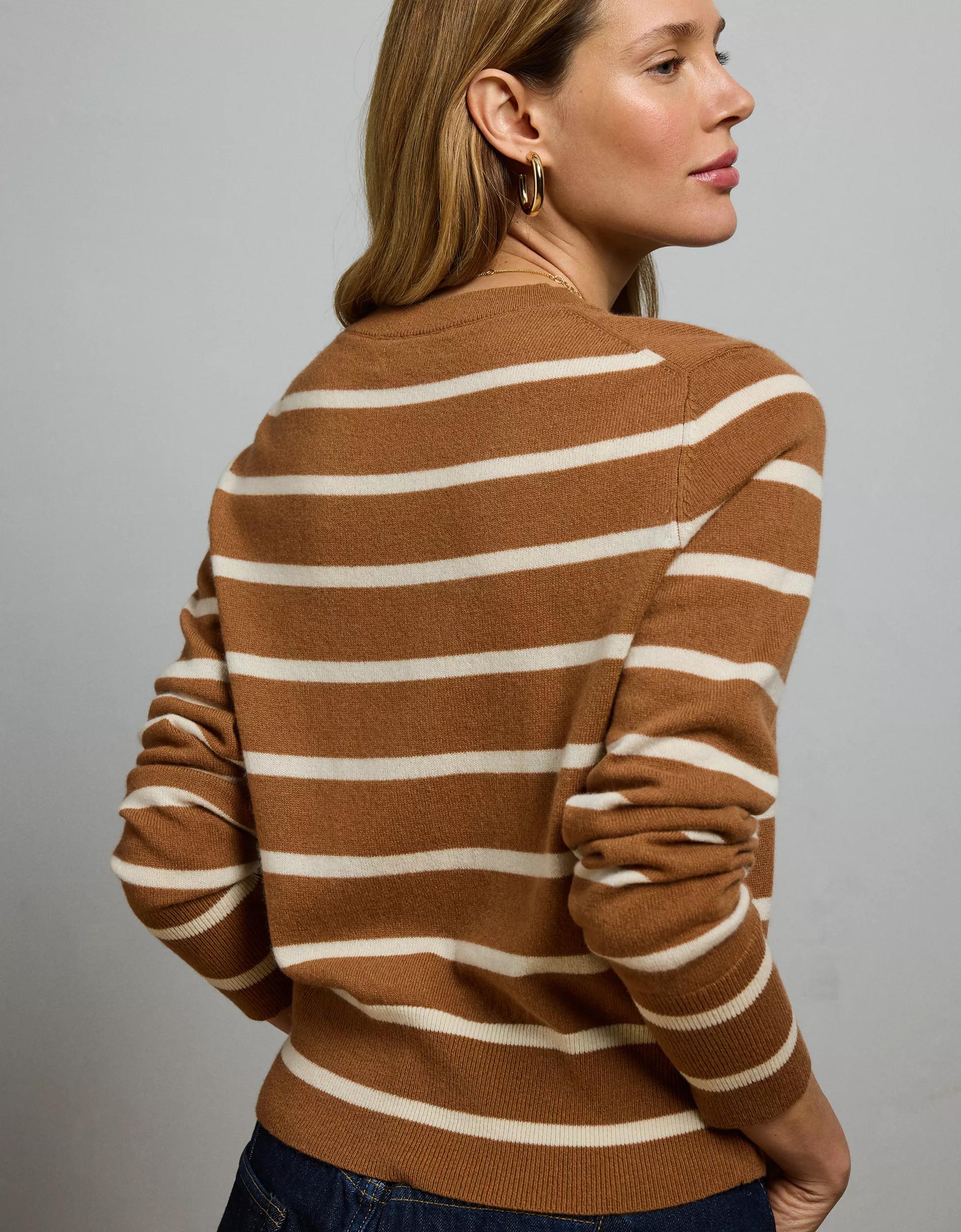 AE77 Premium Cashmere Sweater Product Image