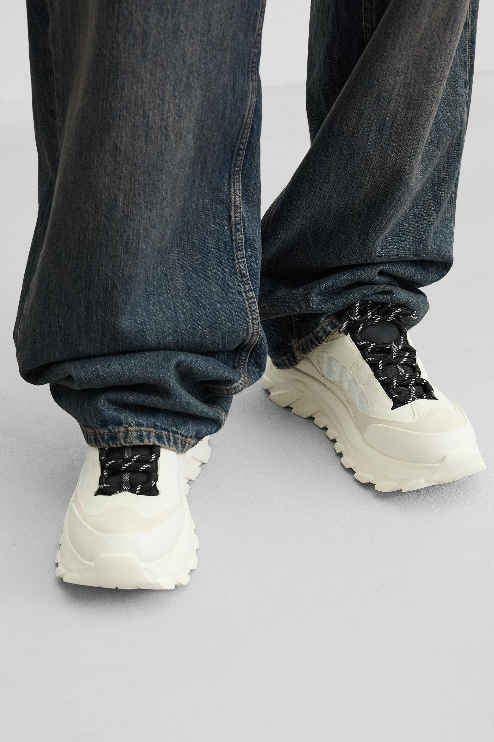 CHUNKY SNEAKERS Product Image