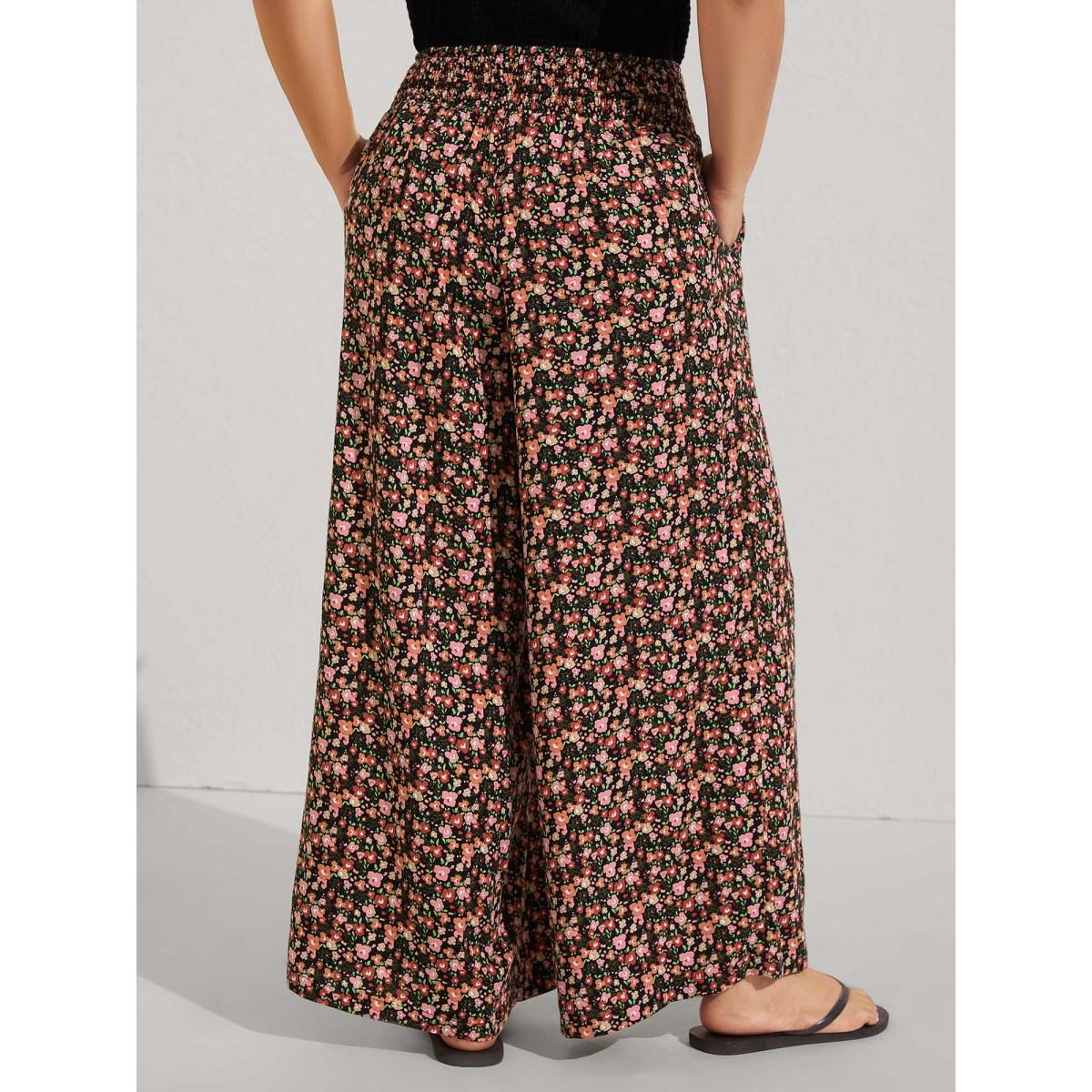 Plus Size Shirred Waist Ditsy Floral Wide-Leg Pants Women BlackFlower Boho Wide Leg Mid Rise Vacation Pants BloomChic 28/5X Product Image