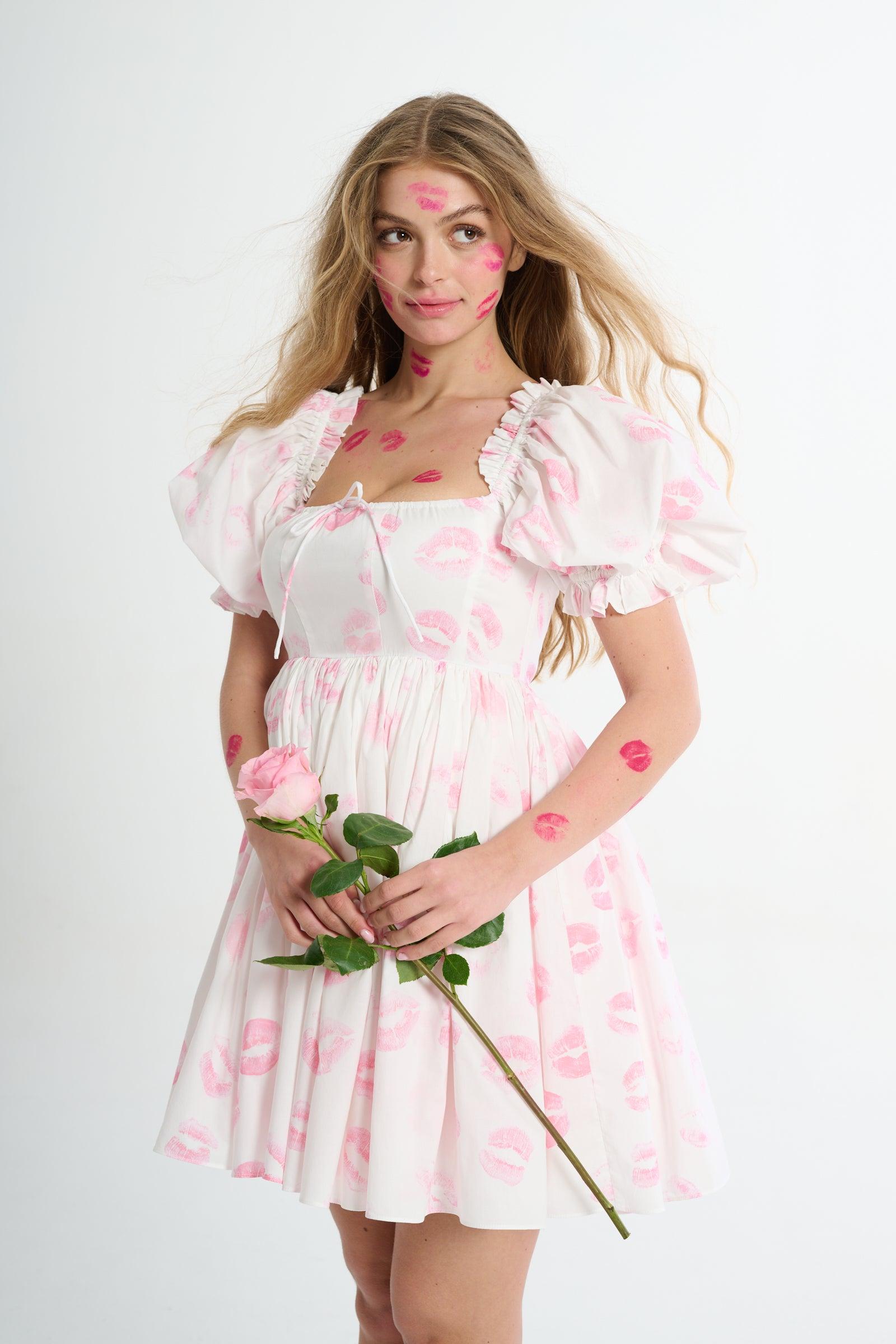 Kiss on the Lips Beach Day Dress Product Image