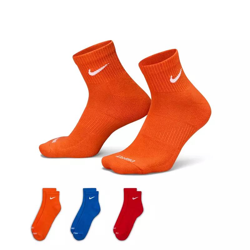 Nike Men's Everyday Plus Cushioned Training Ankle Socks (3 Pairs) Product Image