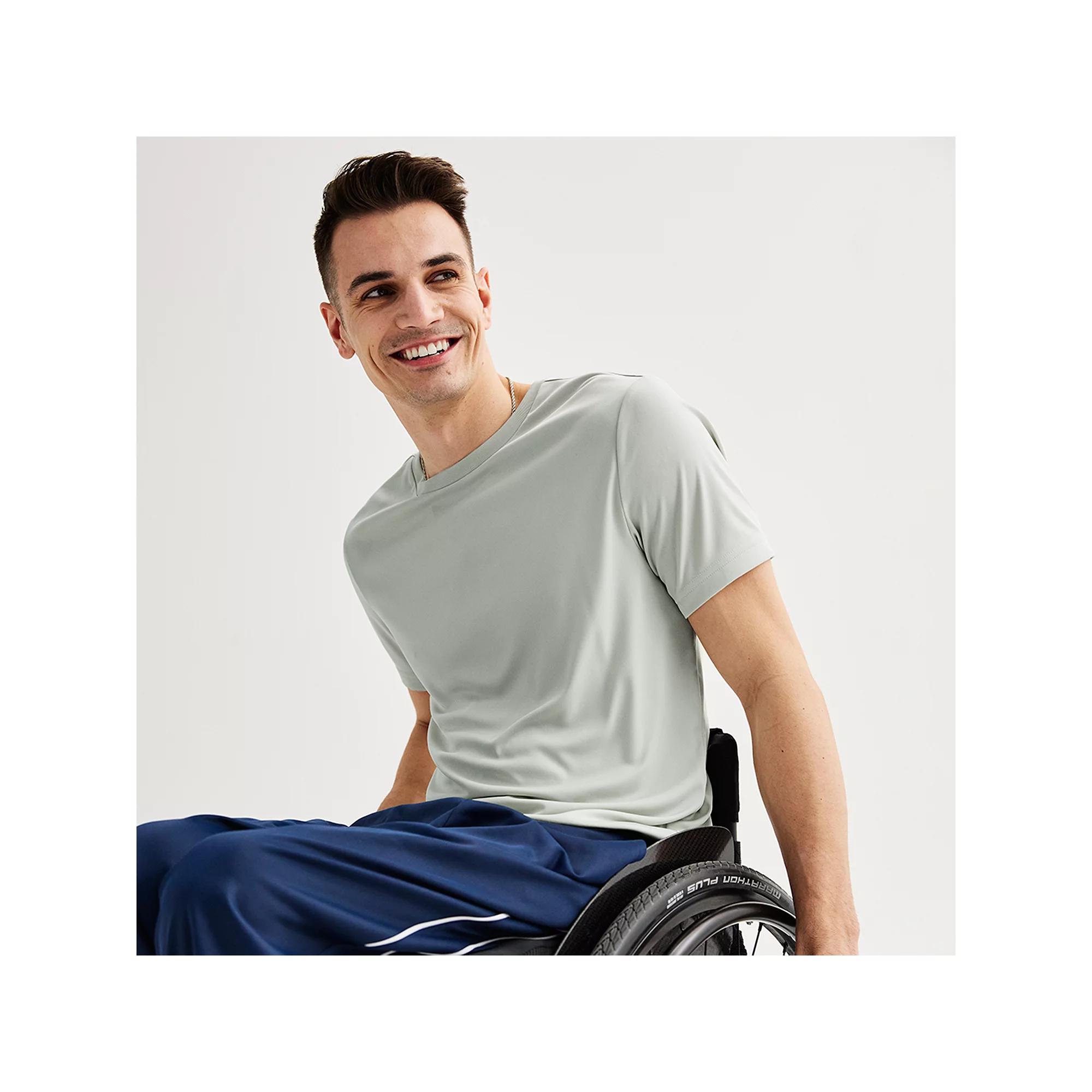 Men's Tek Gear® Adaptive DryTek Tee,  Product Image