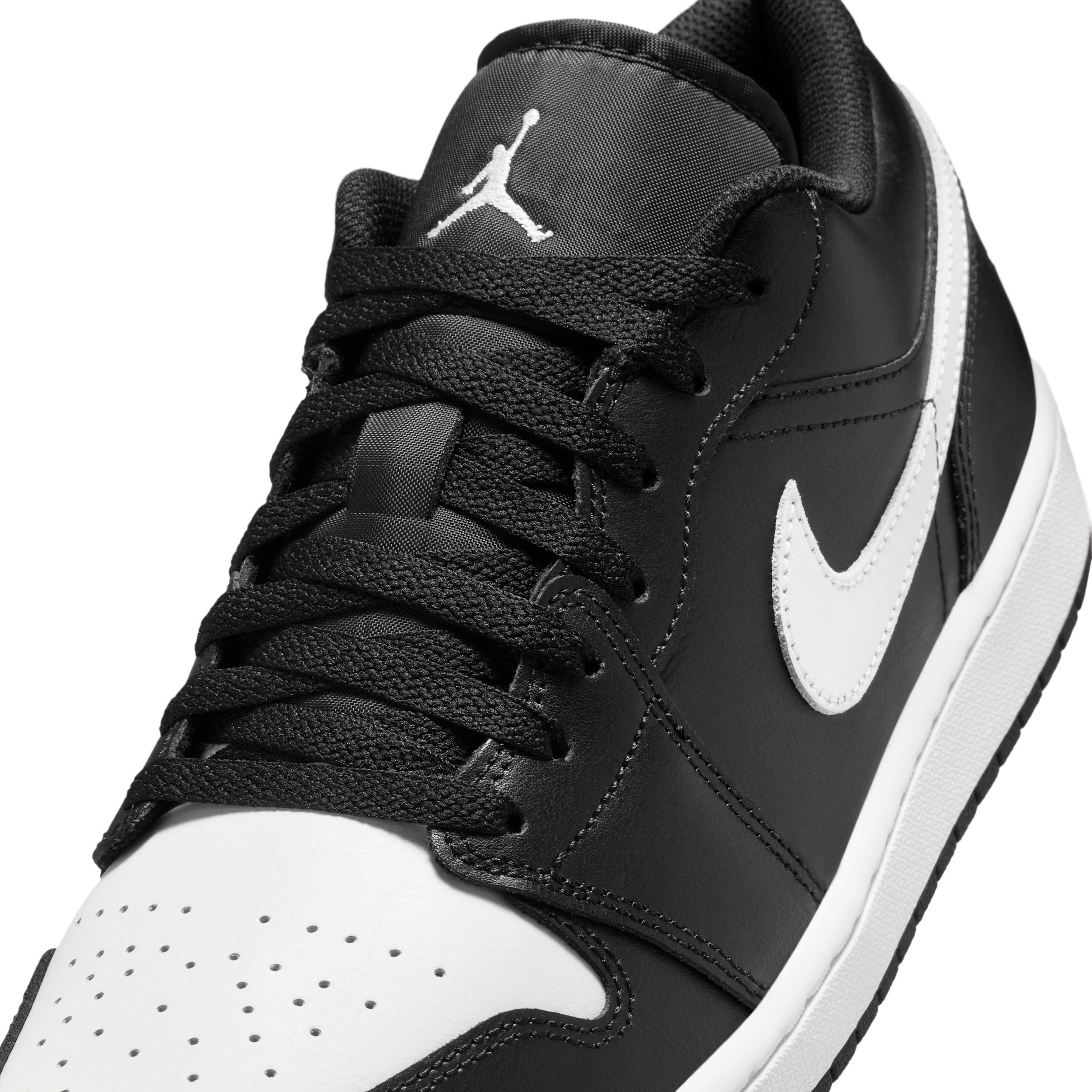 Mens Air Retro 1 Low Casual Shoes Product Image