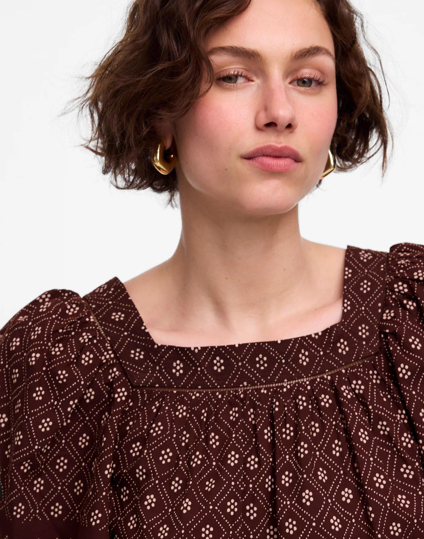 Flutter-Sleeve Top Product Image