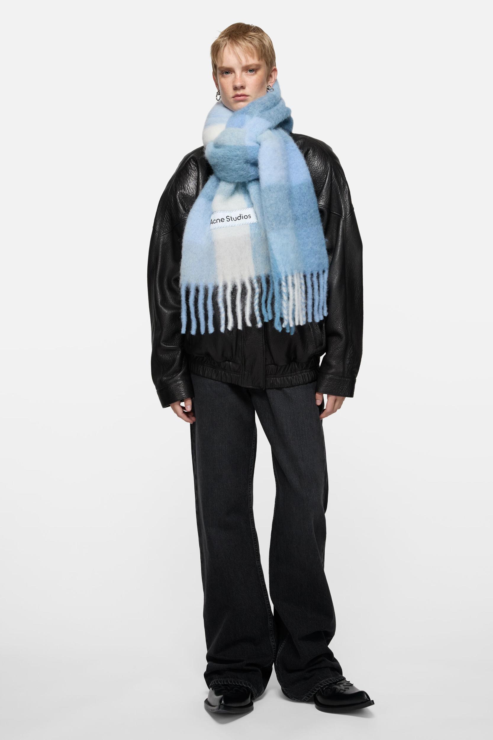 Mohair checked scarf Product Image