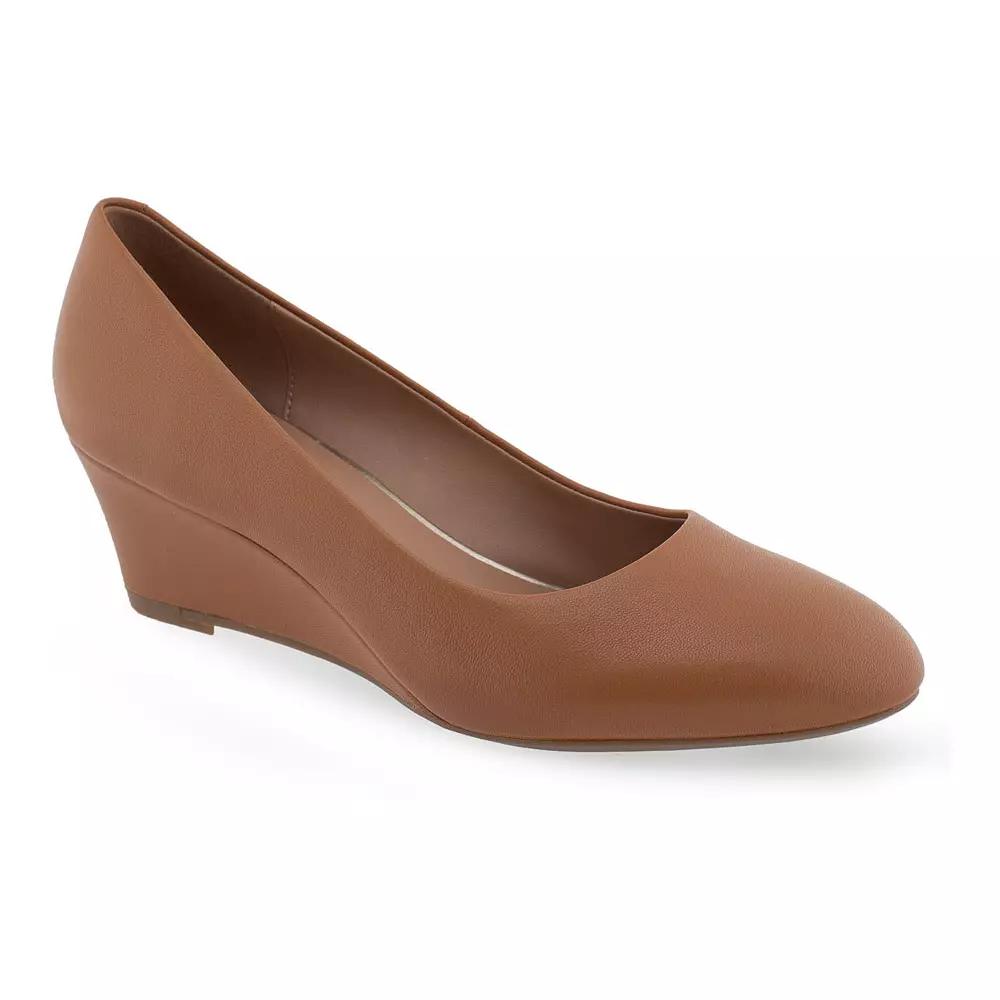 Aerosoles Iris Women's Leather Dress Pumps,  Product Image