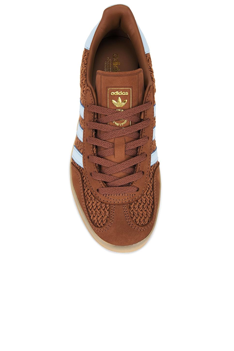 Gazelle Indoor Product Image