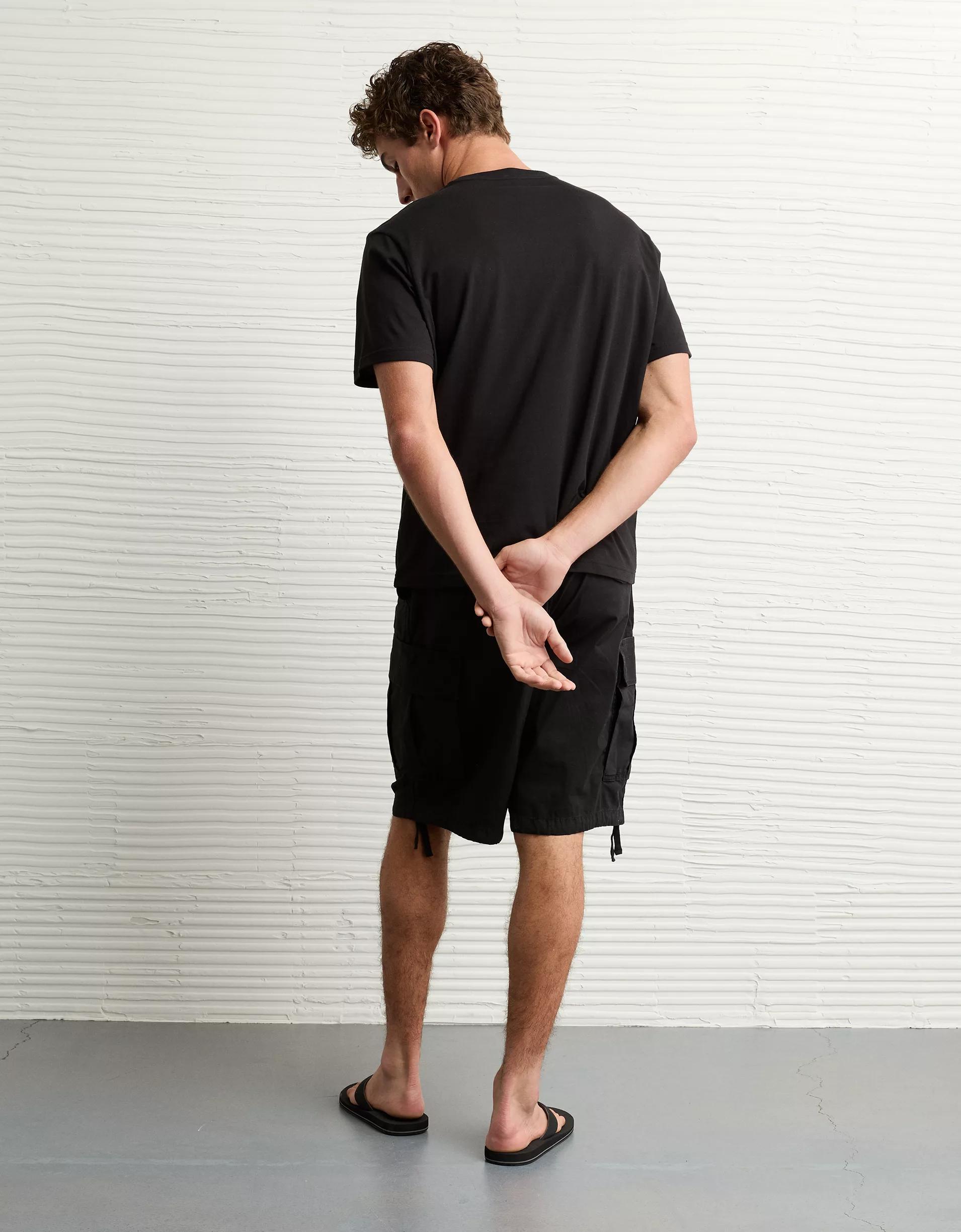 AE Icon Logo Graphic T-Shirt Product Image