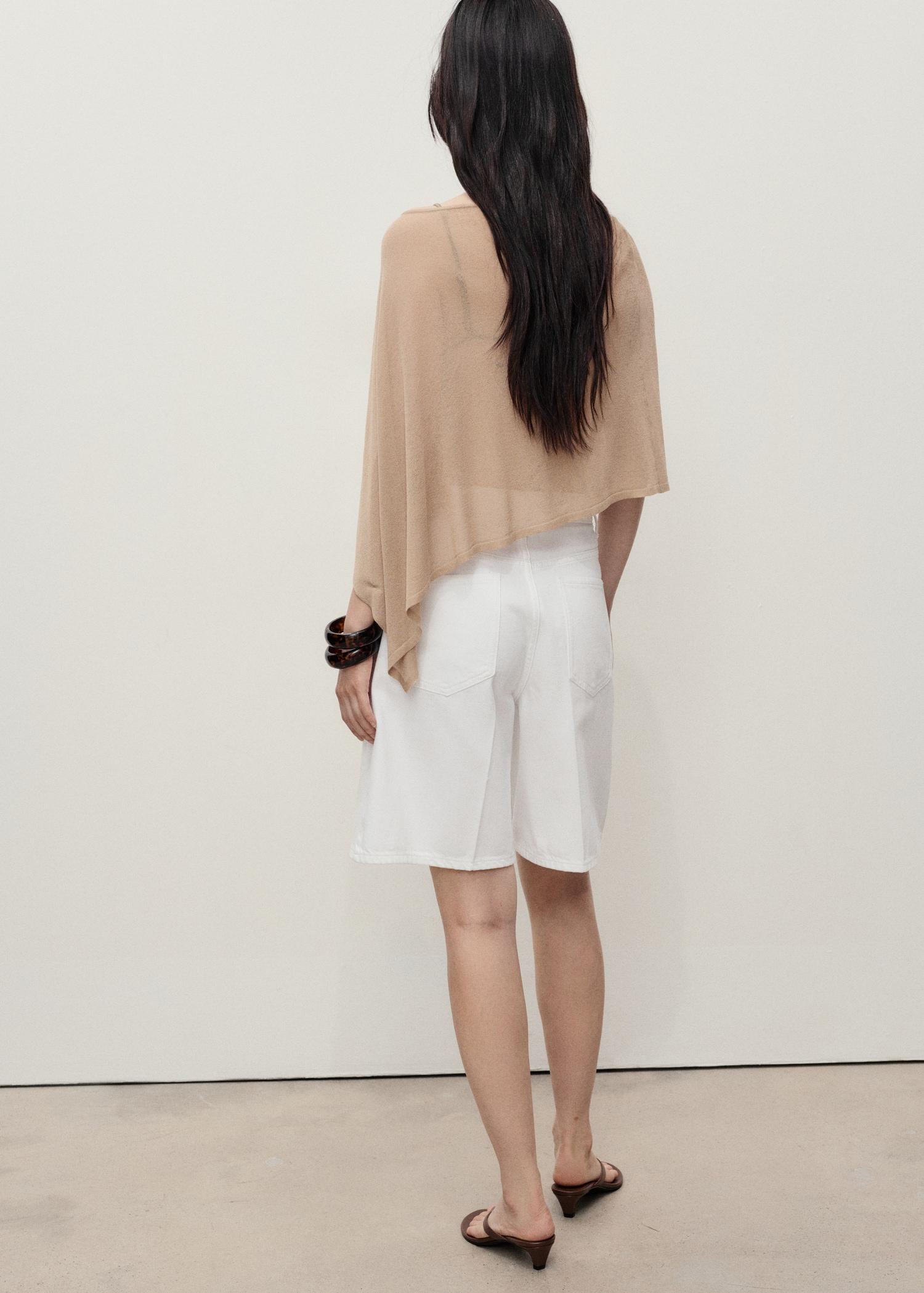 High-waist straight-fit denim shorts - Women | MANGO USA Product Image