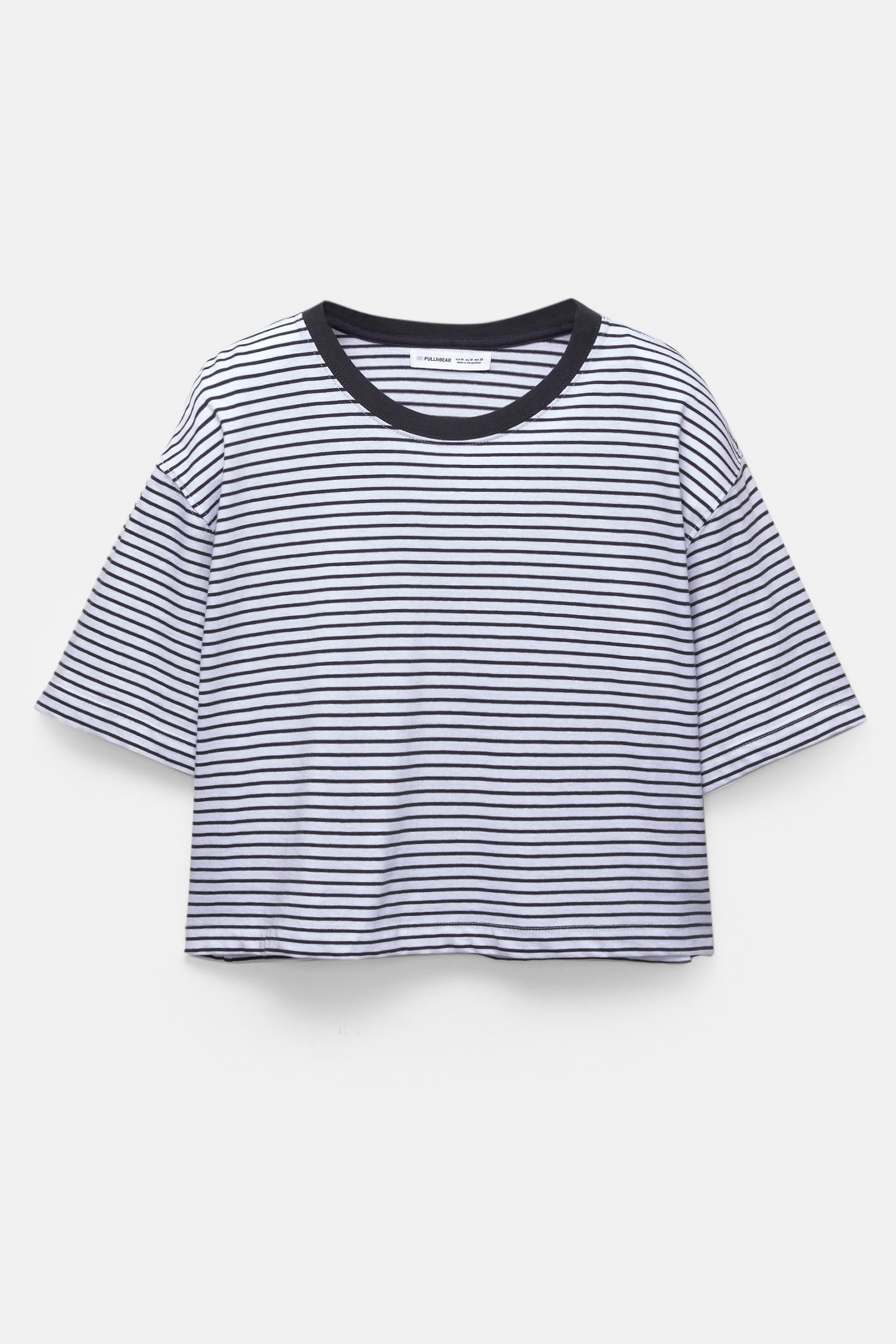 Cropped short sleeve T-shirt Product Image