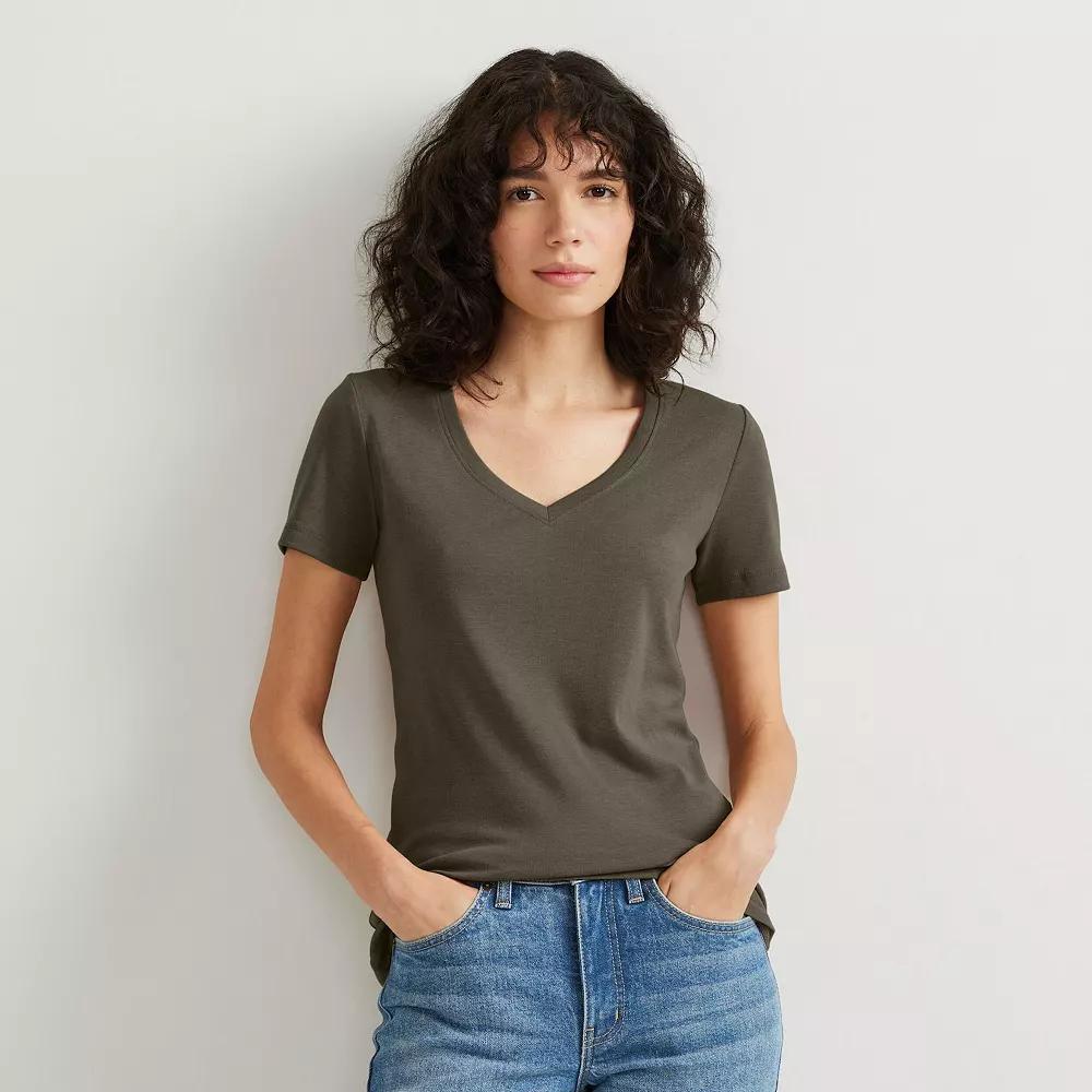 Women's Eddie Bauer Favorite Short-Sleeve V-Neck Tee,  Product Image
