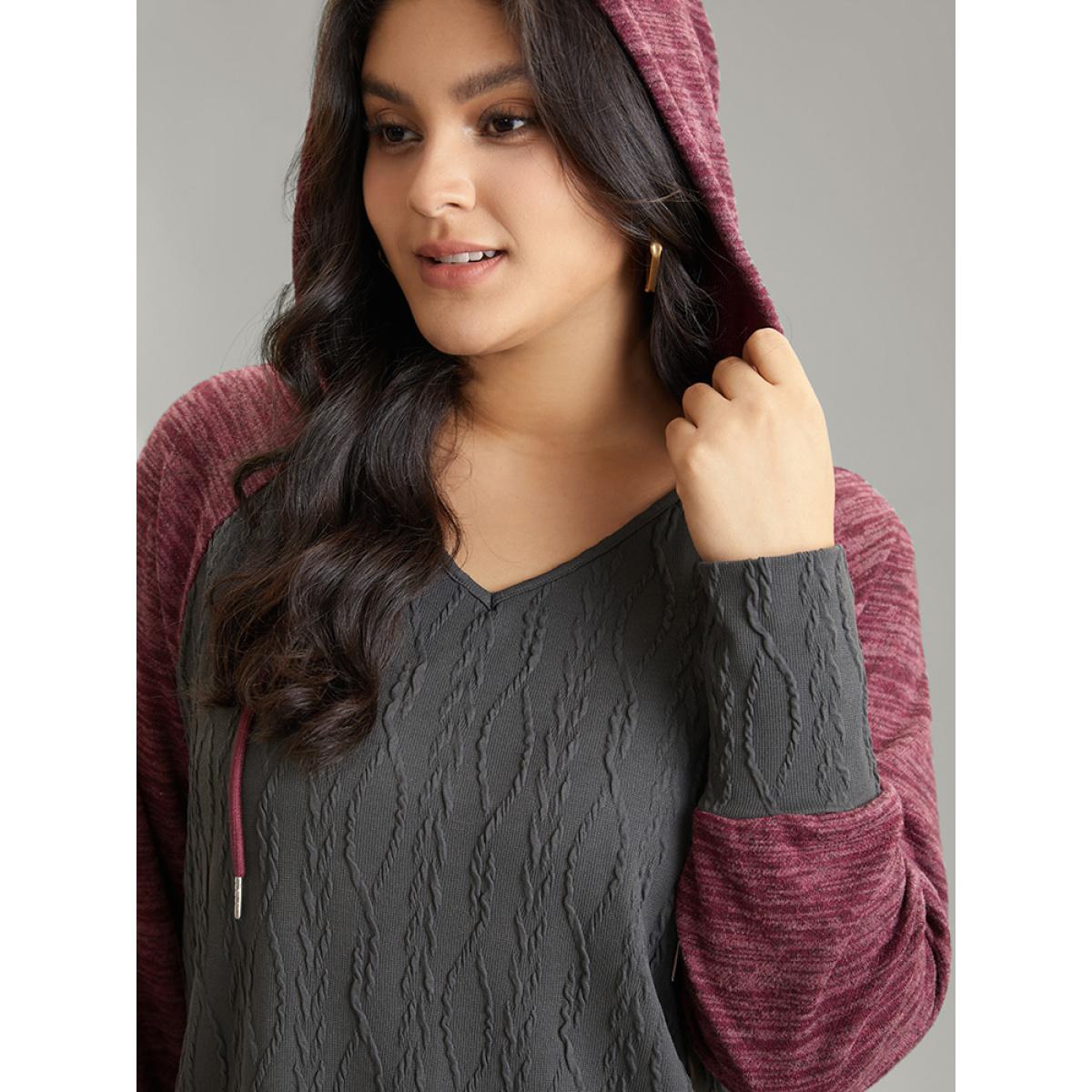 Plus Size Contrast Jacquard Raglan Sleeve Hooded Sweatshirt Women Gray Casual Texture Hooded Everyday Sweatshirts BloomChic 26/4X Product Image