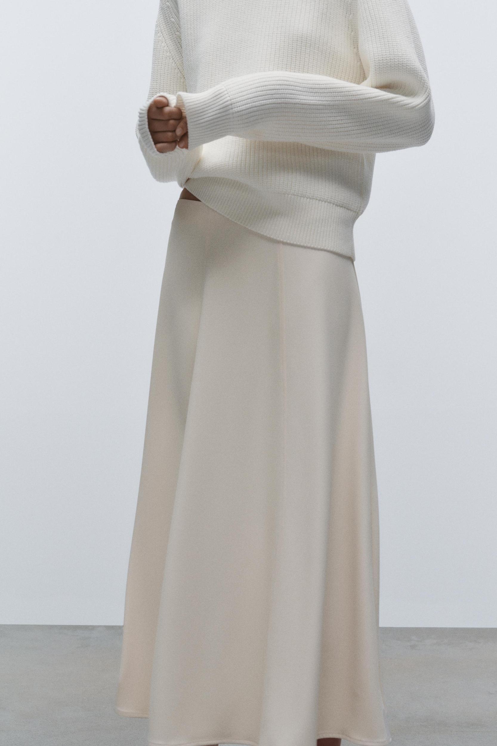 CREPE MIDI SKIRT Product Image