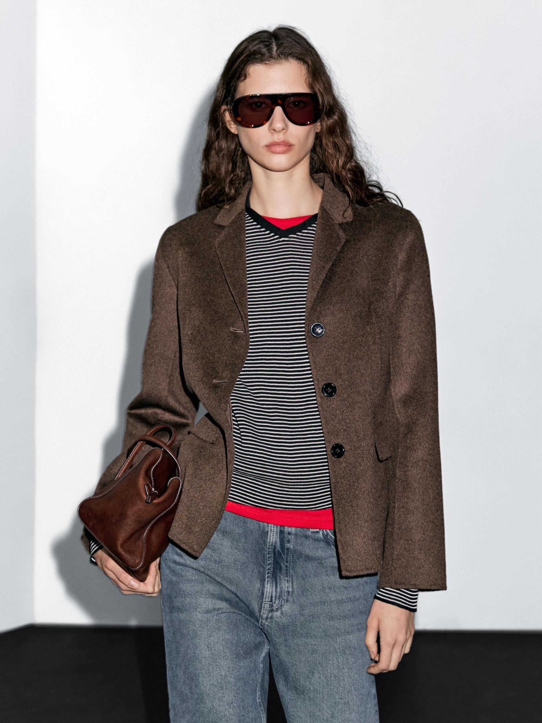 Wool blend blazer with tailored collar Product Image