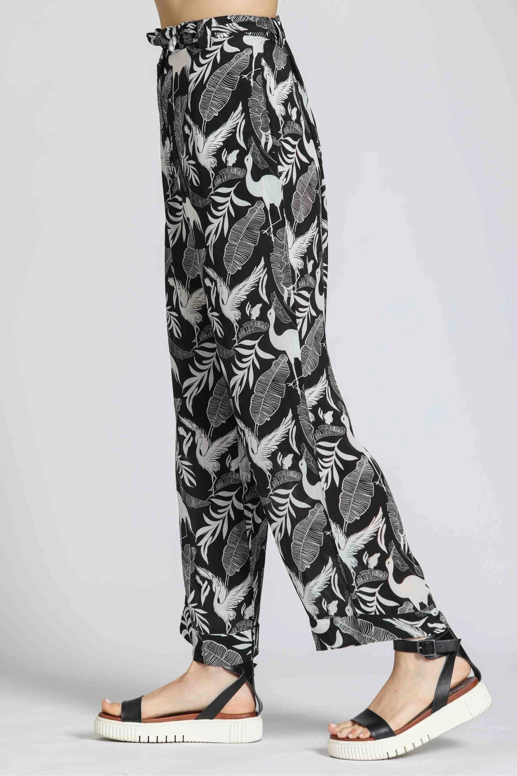 APNY BIRD AND LEAF PRINT PANT Product Image