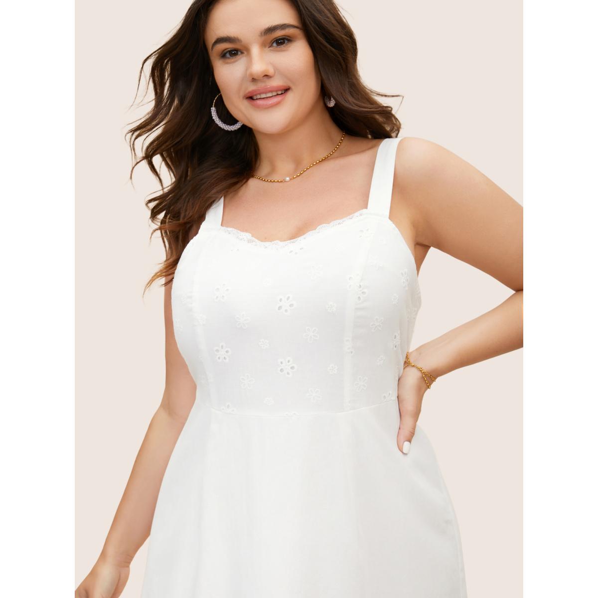 Plus Size Broderie Anglaise Patchwork Lace Trim Cami Dress Opticwhite Women Elegant Woven ribbon&lace trim Heart neckline Sleeveless Curvy BloomChic 10/M Product Image