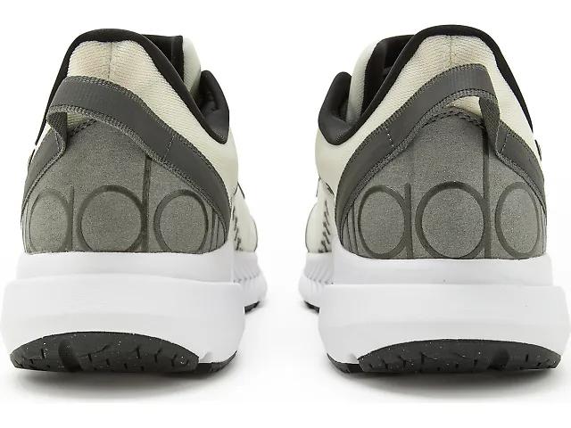 Men's | Diadora Mythos Blushield Volo 3 ACBC Product Image