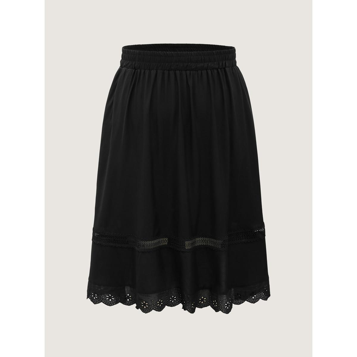 Plus Size Shirred Lace Trim Pleated Midi Skirt Women Pureblack Loose No stretch Side seam pocket Office Skirts BloomChic 18-20/2X Product Image