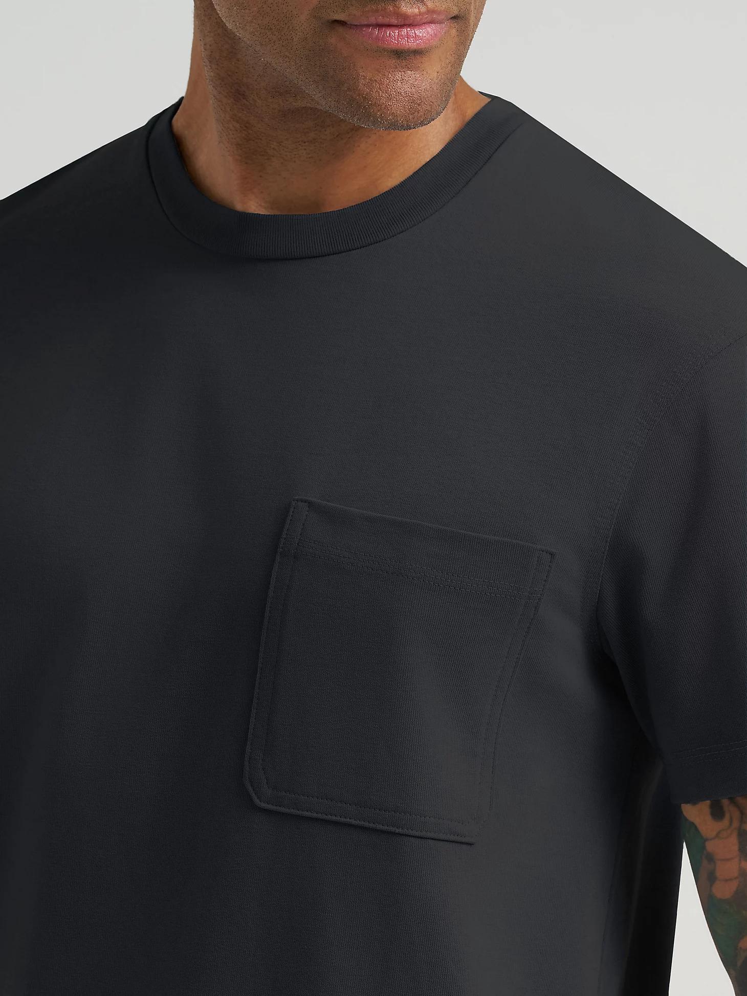 Men's Relaxed Fit Heavyweight Pocket Tee | Men's Tops & Tees | Lee® Product Image