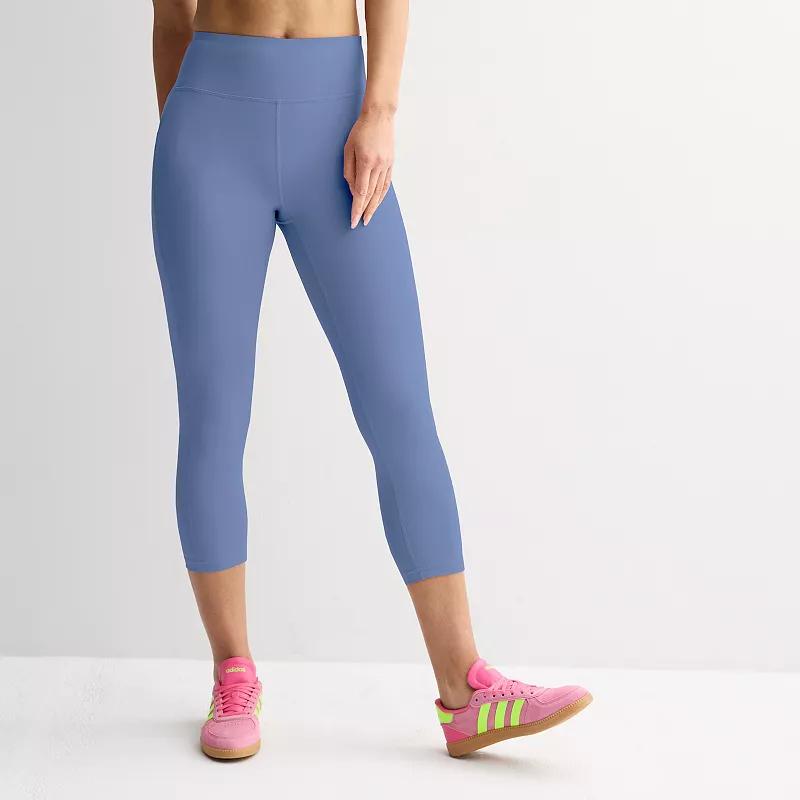 Women's Tek Gear® Ultrastretch Pocket High-Waisted Capri Leggings,  Product Image