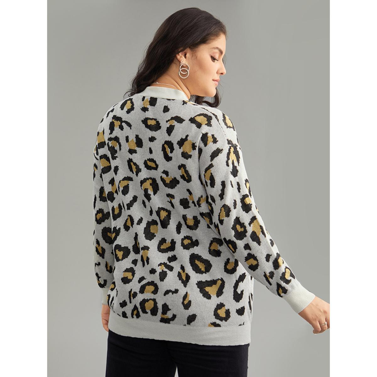 Plus Size Leopard Print Elastic Cuffs Cardigan Leopard Women Casual Loose Long Sleeve Dailywear Cardigans BloomChic 30/6X Product Image
