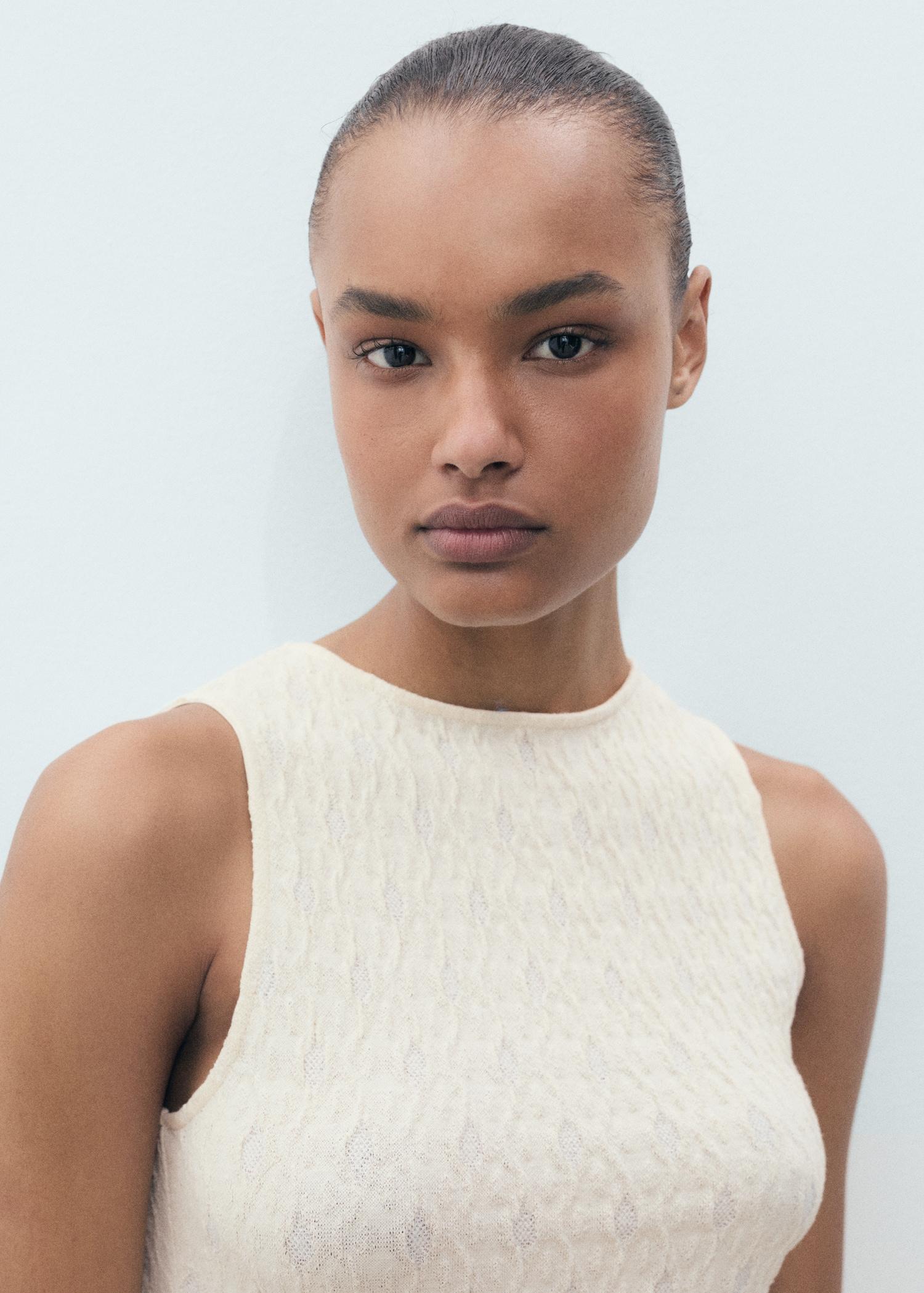 Fitted textured knitted dress - Women | MANGO USA Product Image