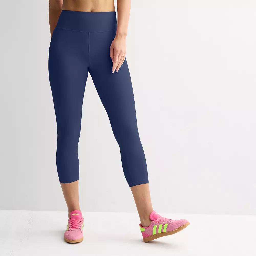 Women's Tek Gear® Ultrastretch Pocket High-Waisted Capri Leggings,  Product Image