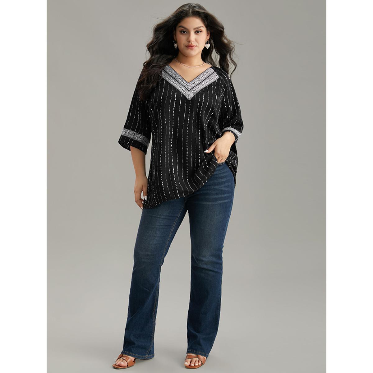 Plus Size BlackFlower Bandana Contrast Webbing Raglan Sleeve Blouse Women Vacation Elbow-length sleeve V-neck Vacation Blouses BloomChic 30/6X Product Image