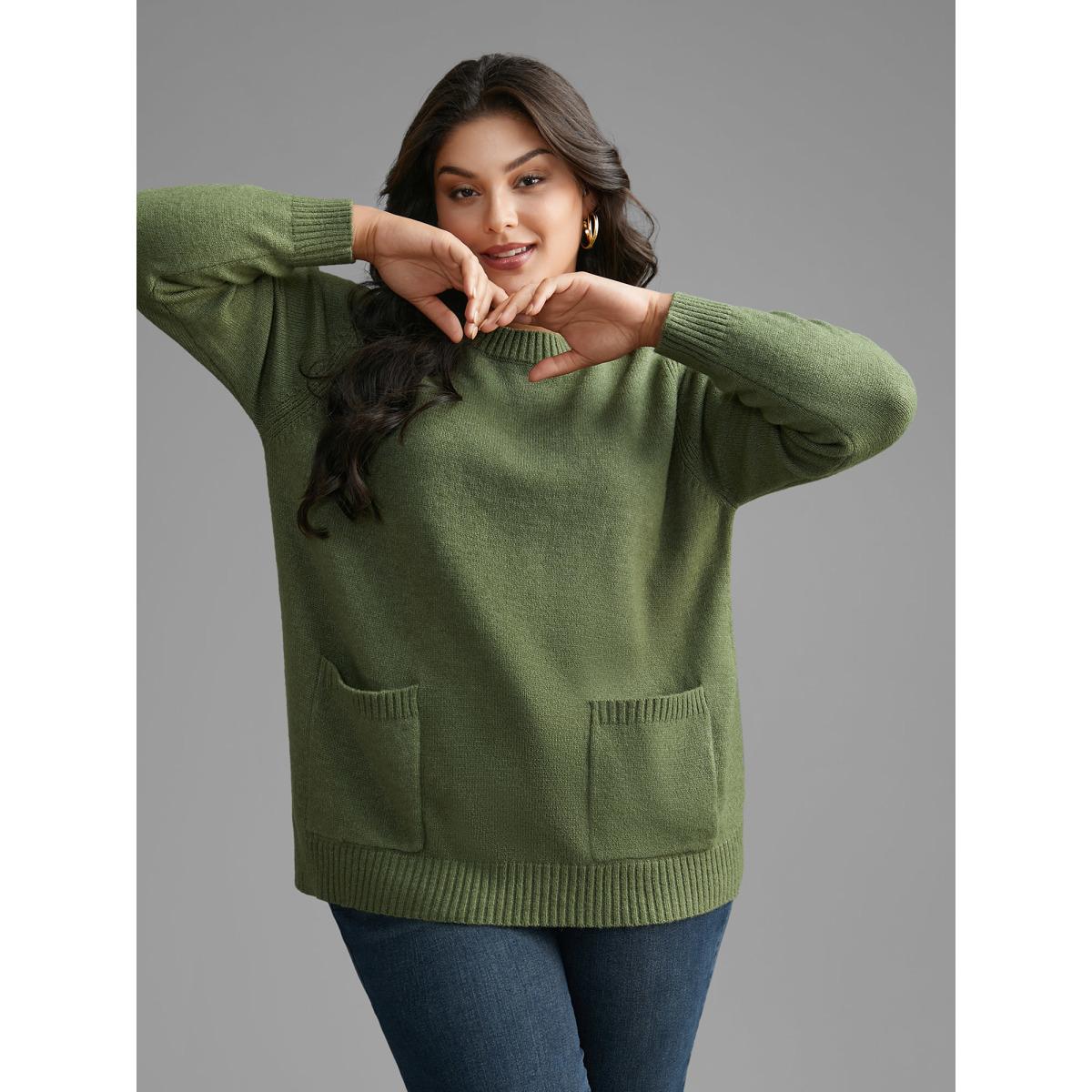 Plus Size Plain Round Neck Patched Pocket Pullover Moss Women Casual Loose Long Sleeve Round Neck Everyday Pullovers BloomChic 10/M Product Image
