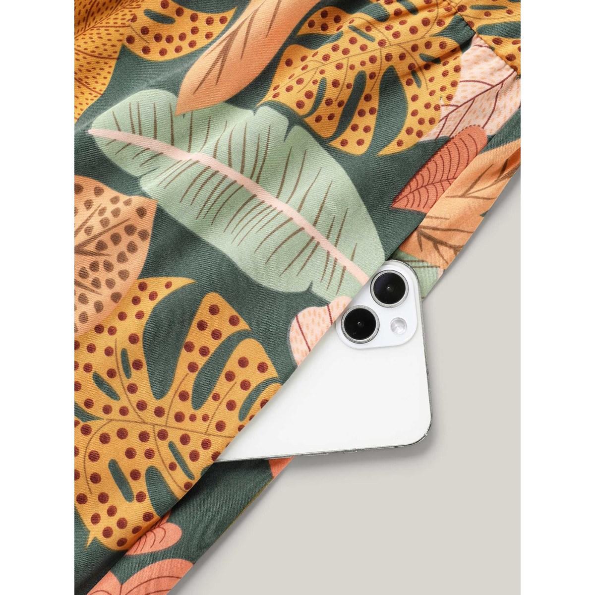 Plus Size Tropical Flowers Tiered Pockets Midi Dress Emerald Women Resort Non V-neck Short sleeve Curvy BloomChic 30/6X Product Image