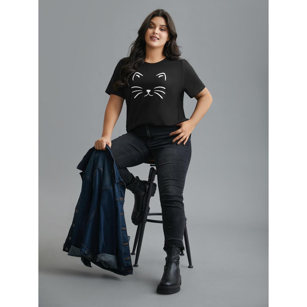 Plus Size Meow Print Round Neck Slim-Fit T-shirt Black Women Casual Non Animals Round Neck Everyday T-shirts BloomChic 30/6X Product Image