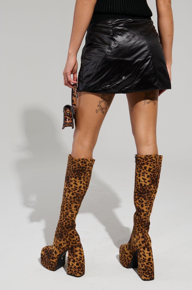 BACK TO THE FUTURE MINI SKIRT Product Image