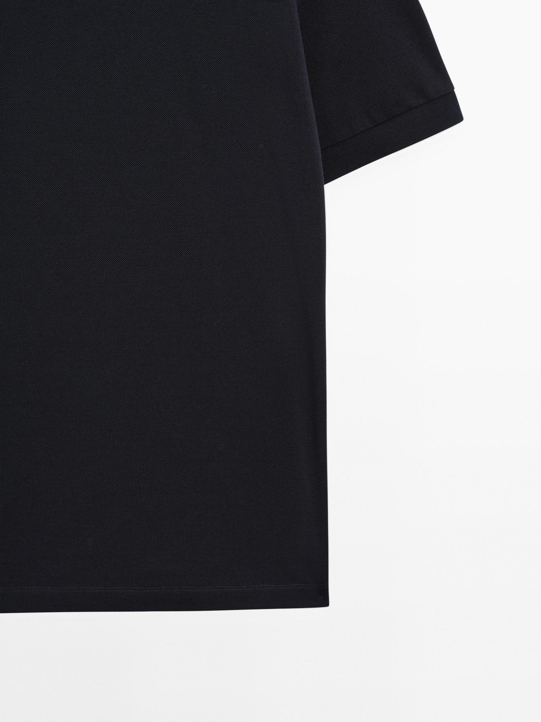 Short sleeve micro-textured polo shirt Product Image