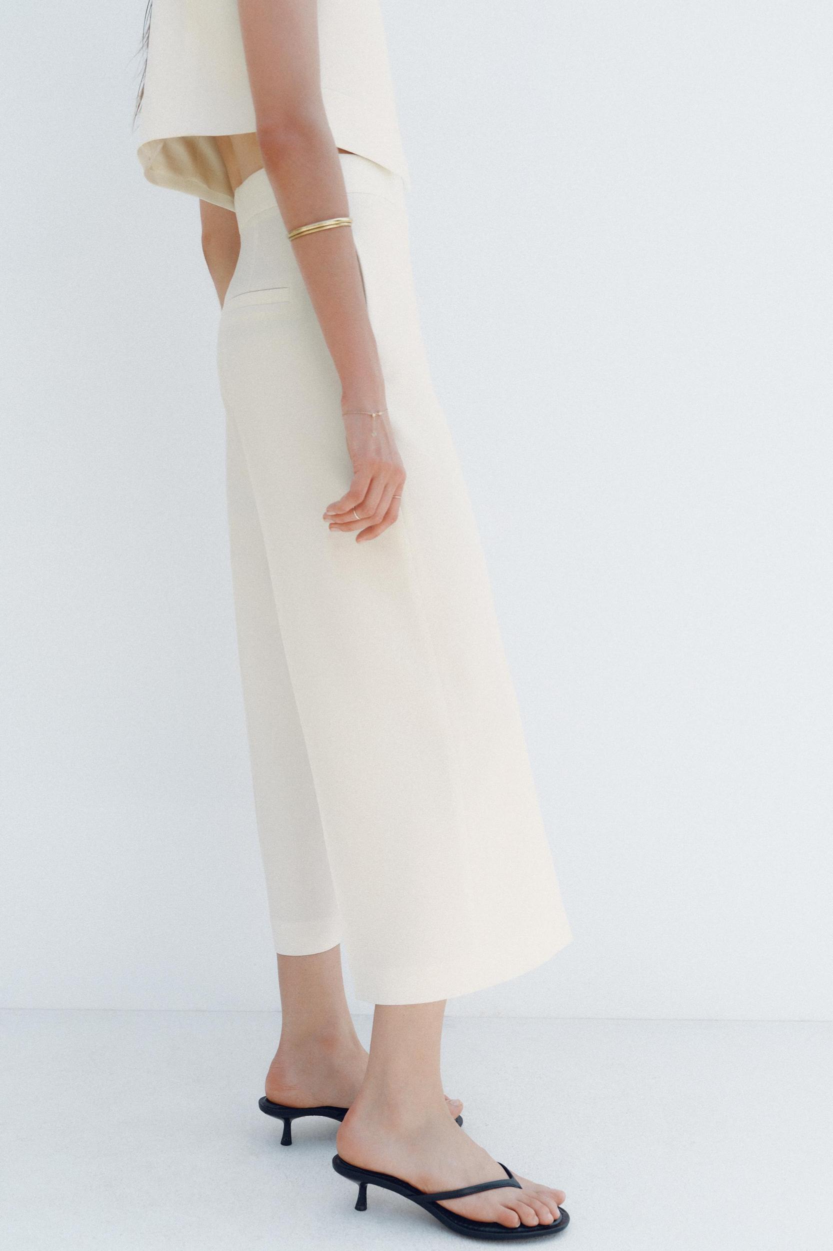 HIGH-WAISTED CULOTTES Product Image