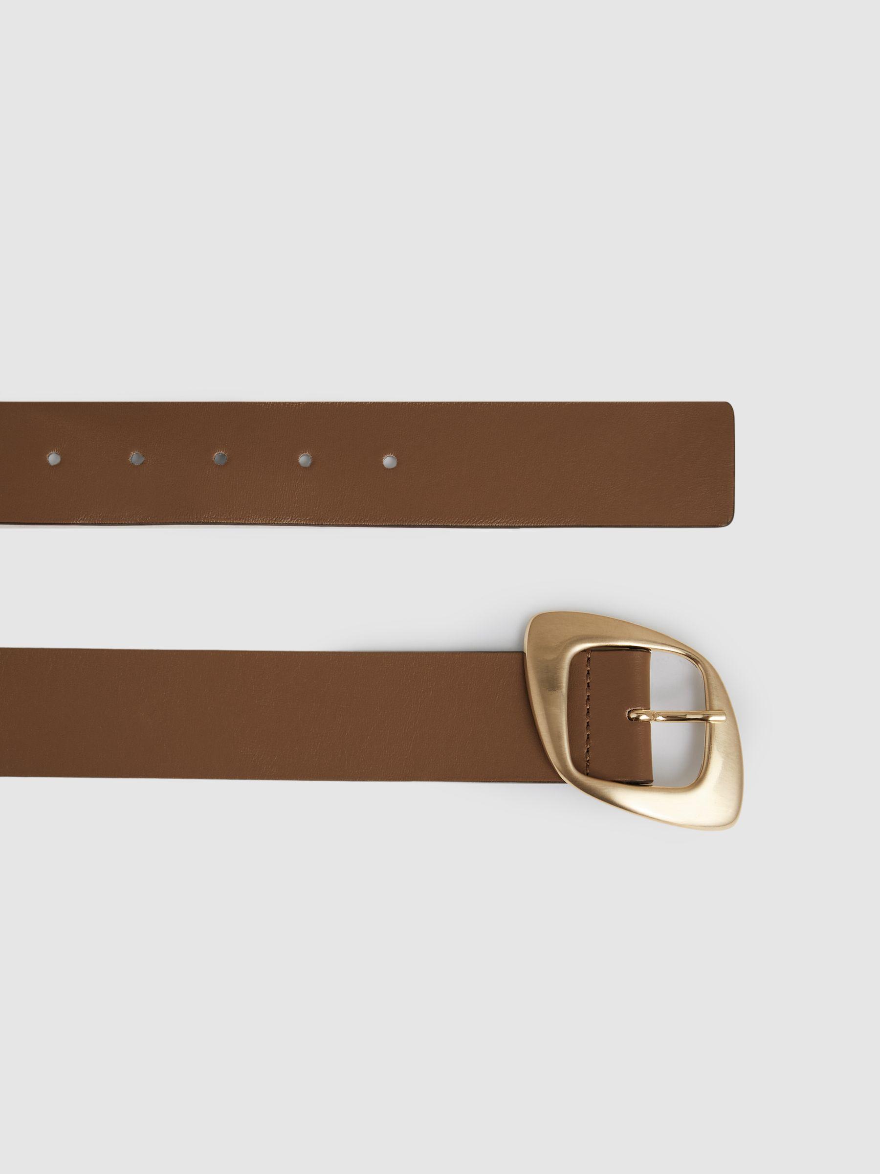 Leather Curved-Edge Buckle Belt in Taupe Product Image