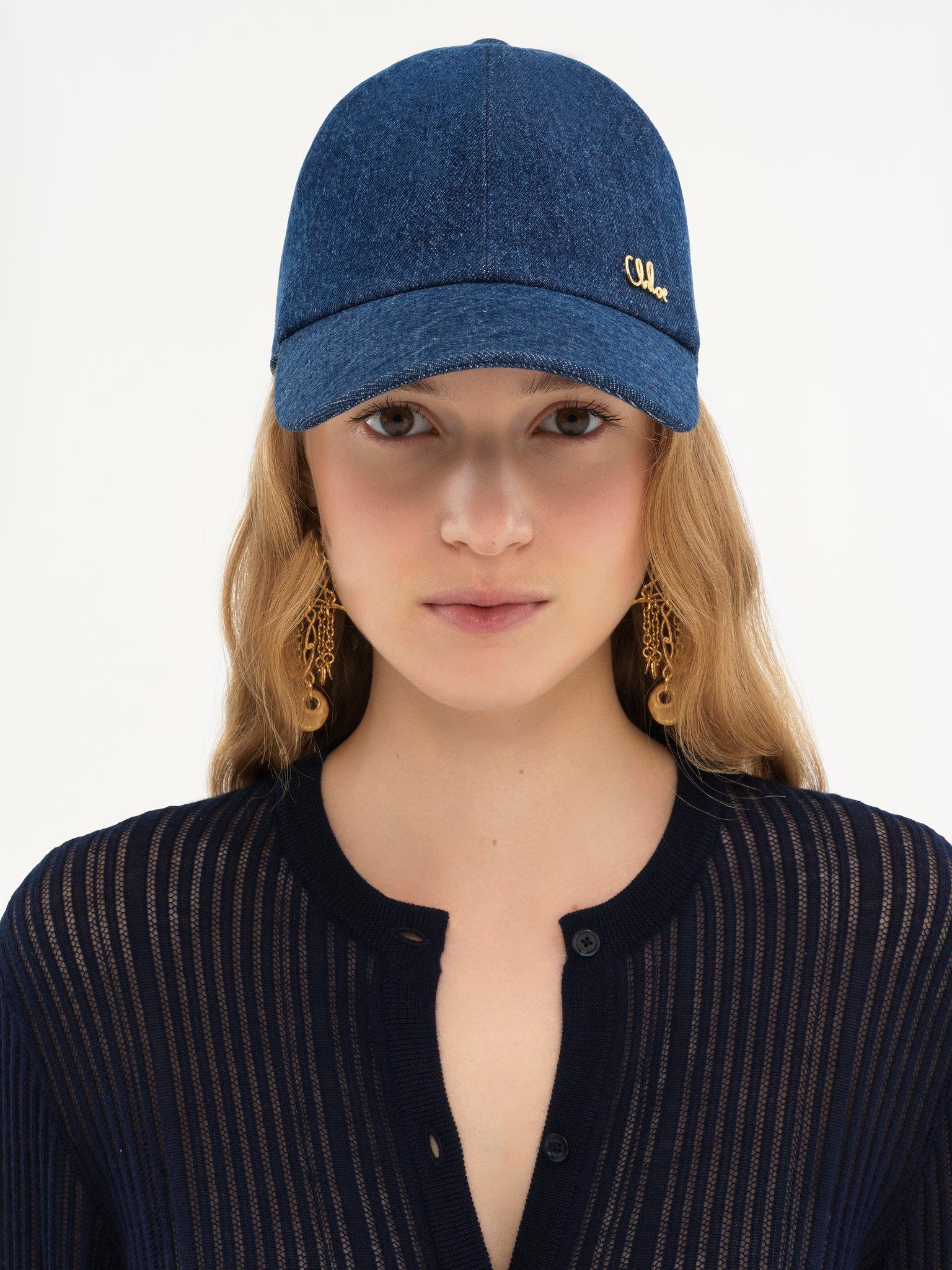 The Chloé Iconic cap in denim Product Image